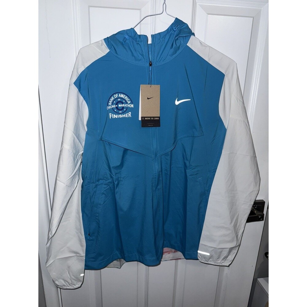 Nike Running Men’s L Hood Zip Windbreaker Chicago Marathon Finishers Jacket NWT